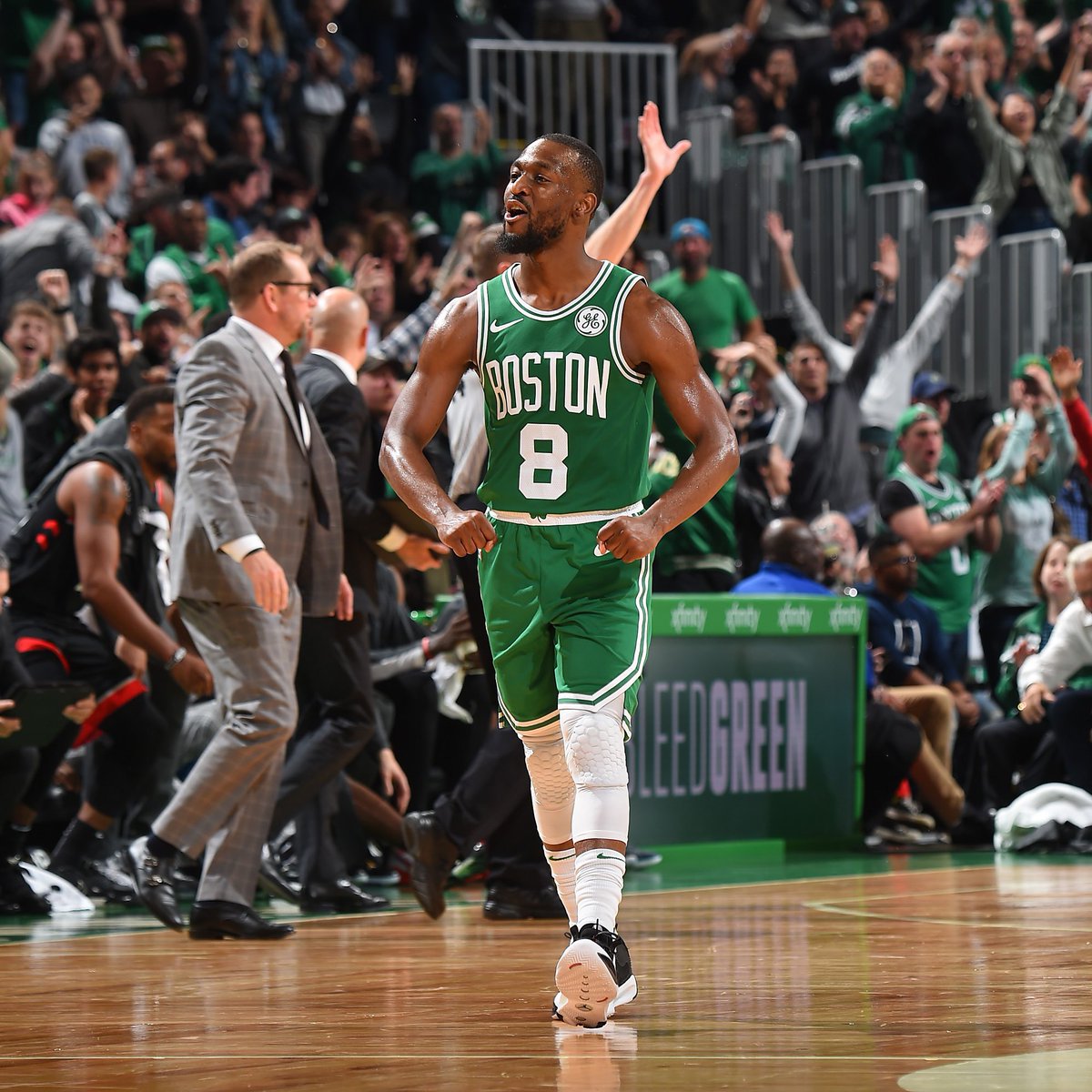 老詹41岁仍输球独得22分！湖媒：该被炒鱿鱼了佩林卡