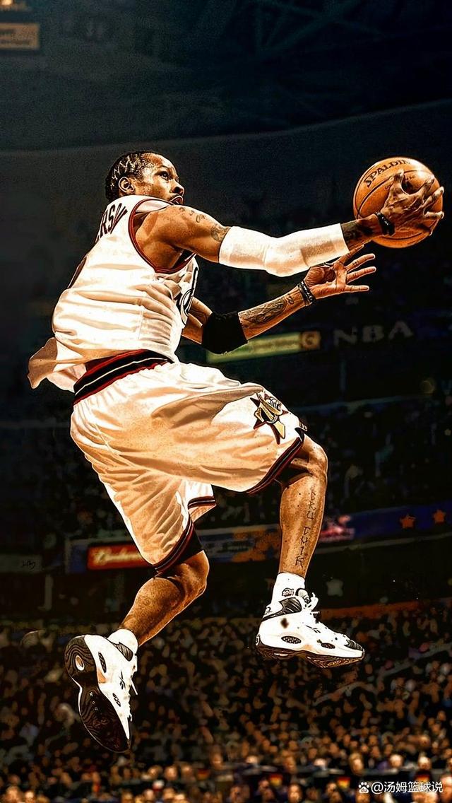 [NBA]詹姆斯突破妙传 海斯空接暴扣得手
