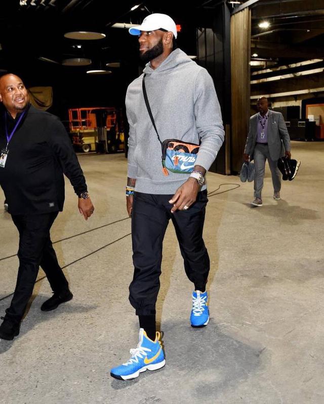 卡马拉6记三分刷新生涯新高，砍下赛季新高的21分