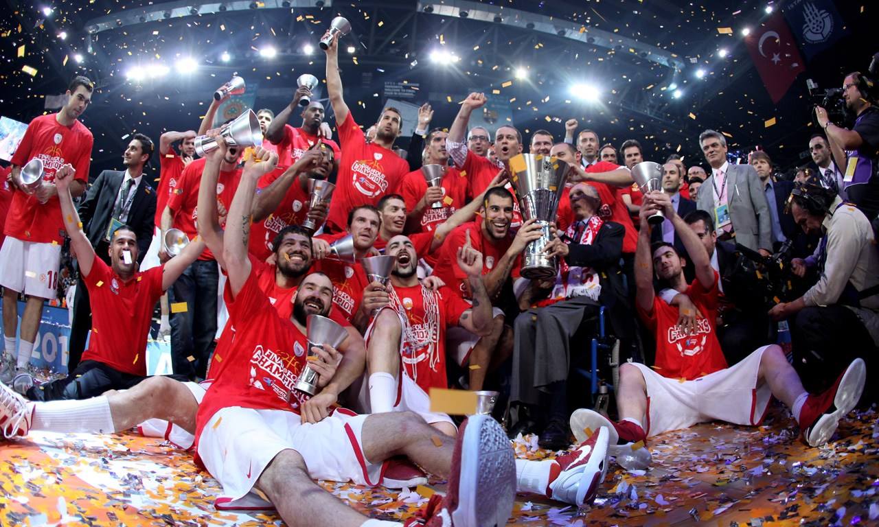 记者：拜仁和于帕进行深入谈判，他们预计球员最终会完成续约