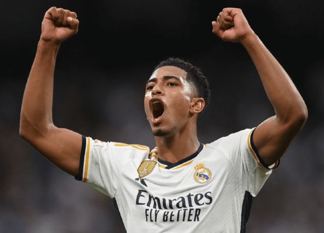 再次爆炸！维尼修斯被换下时抱怨遭狂嘘，切尔西正在评估购买机会