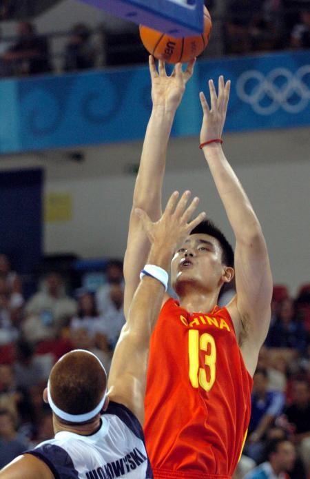 强队轮换策略成效明显