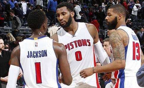 41岁詹姆斯依旧巅峰状态，球迷热切期盼他续写传奇