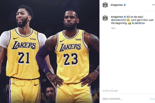 记者：哲凯赖什手指骨折，但他带伤坚持参加比赛和训练